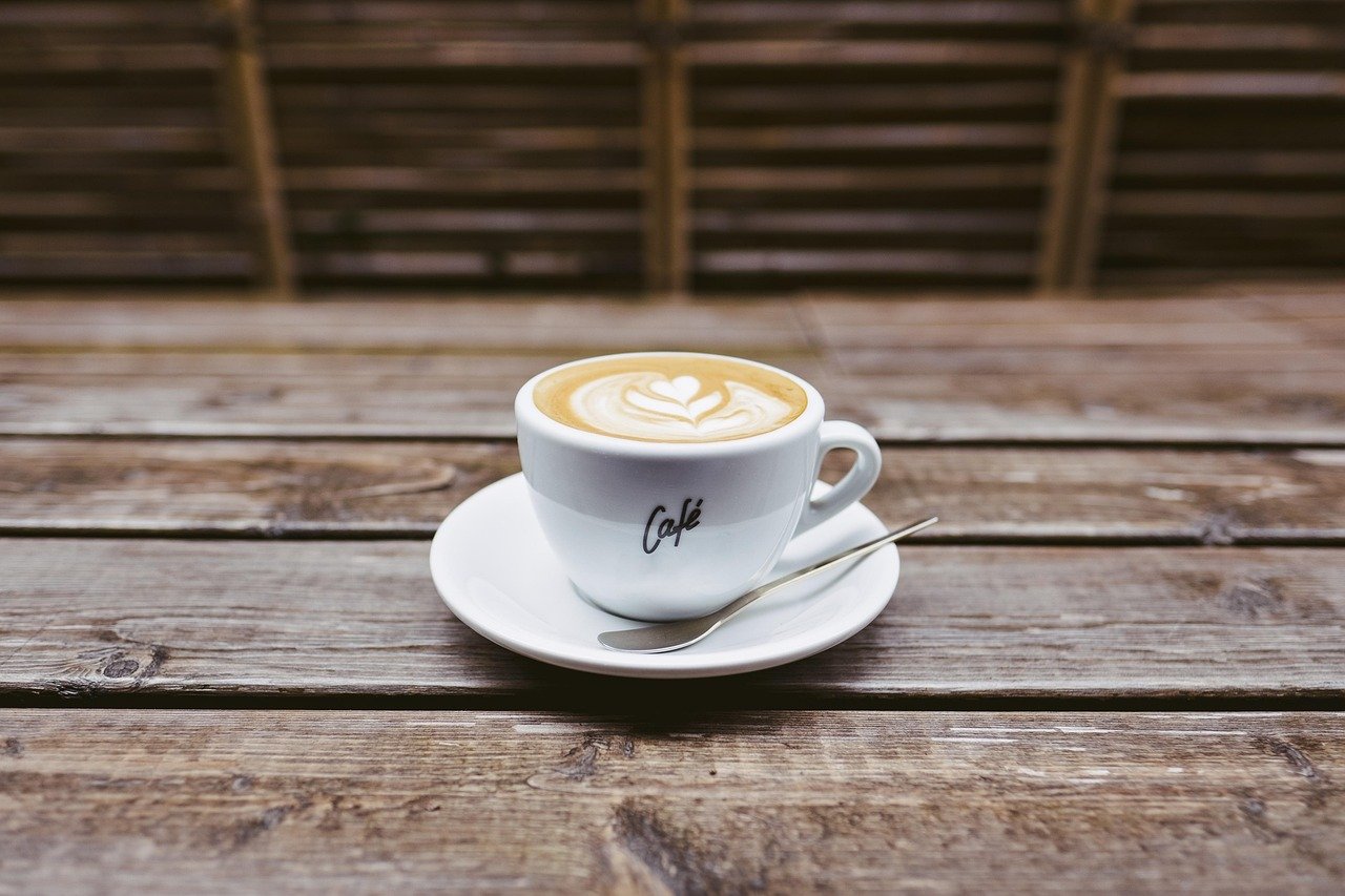 Saisonale Deko für den Couchtisch