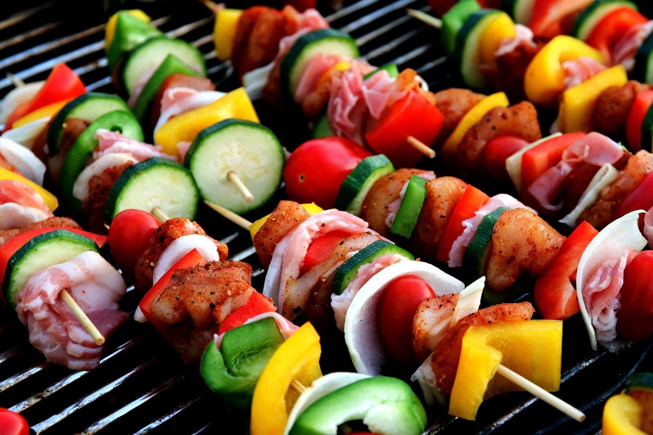 Praktische Küchenhelfer für deine Grillparty